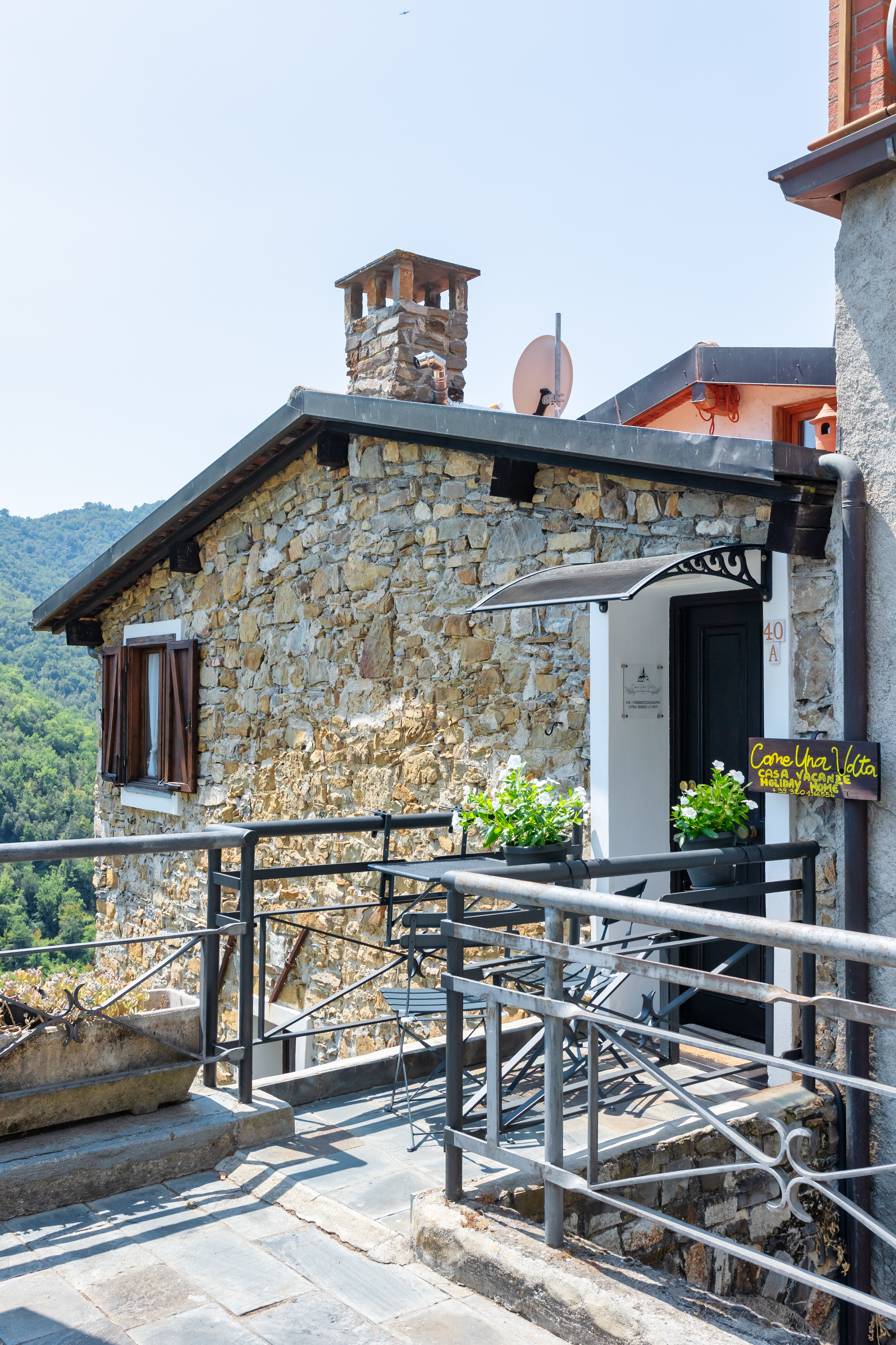 Casa vacanze 'Come Una Volta' Apricale | esterno e ingresso | affitti brevi Liguria